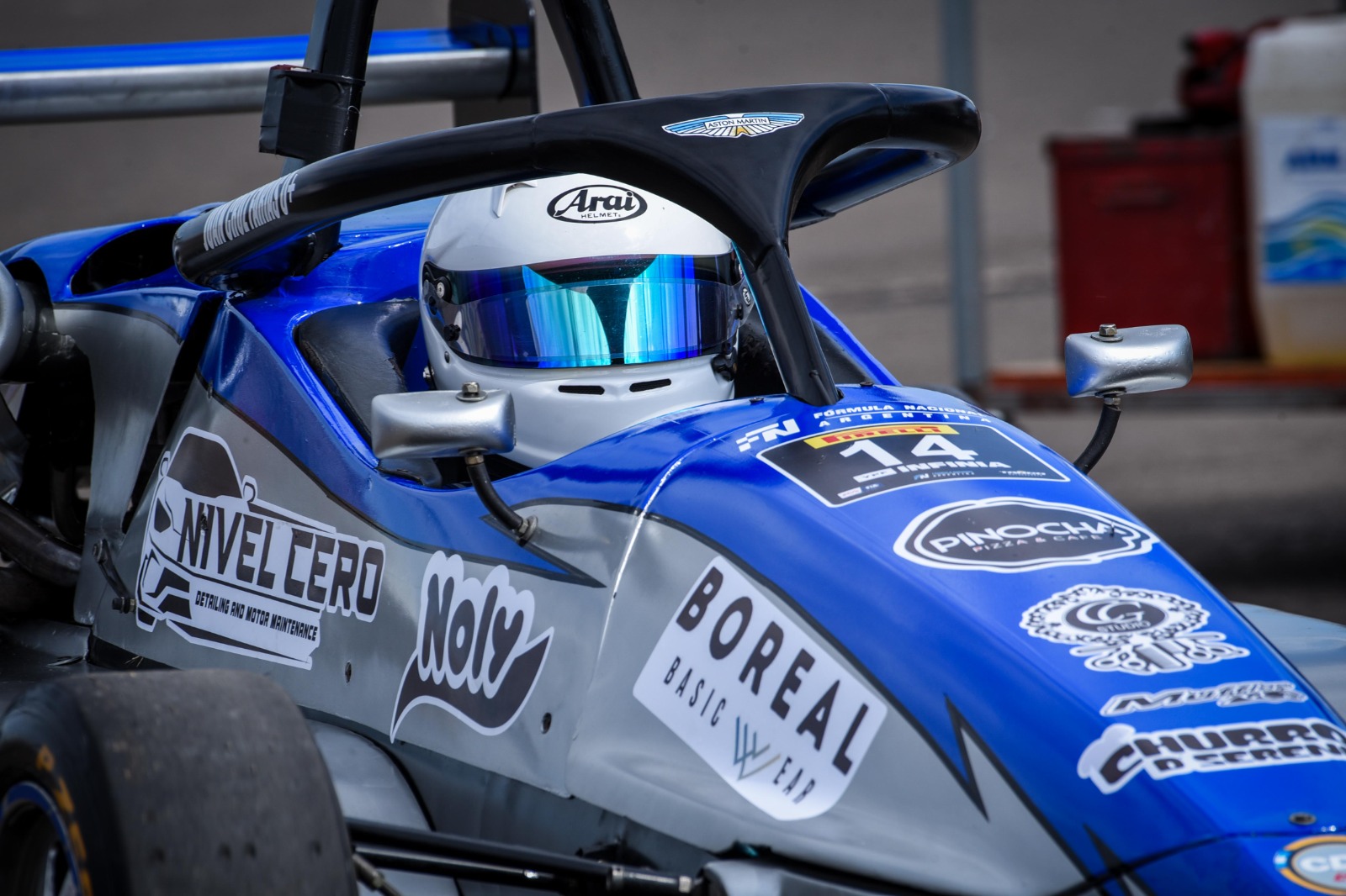 Juan Cruz Farias en su auto de Fórmula Nacional #14